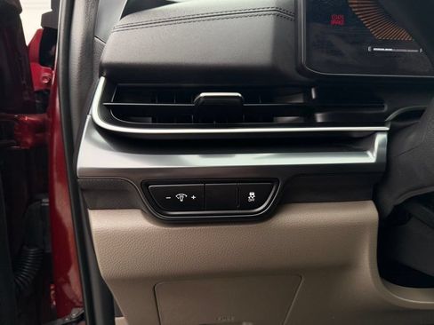 Certified 2025 Kia Carnival FWD image 14