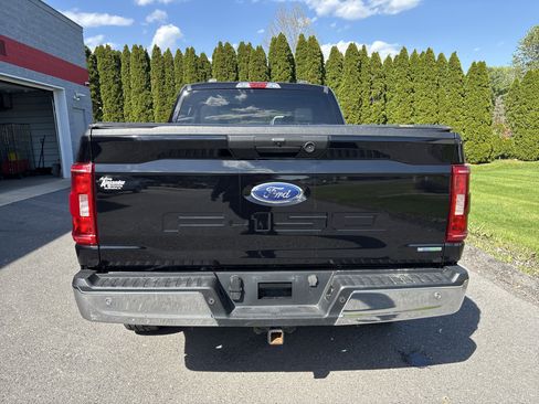 Used 2023 Ford F150 XLT w/ Trailer Tow Package AWD/4WD image 4