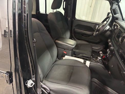 Used 2021 Jeep Wrangler Unlimited Willys image 39