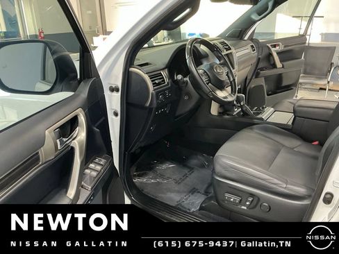 Used 2021 Lexus GX 460 Premium w/ Premium Plus Package AWD/4WD image 6