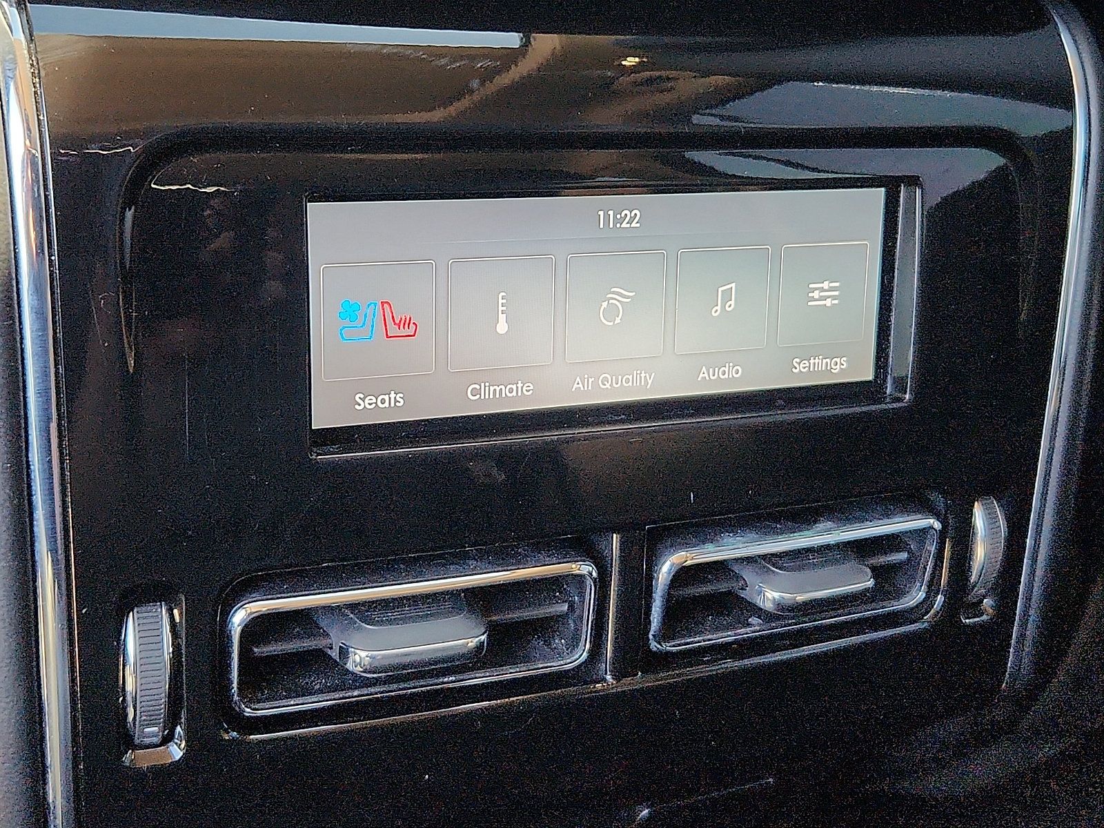 Used 2023 Lincoln Aviator Reserve w/ Equipment Group 201A AWD/4WD image 12