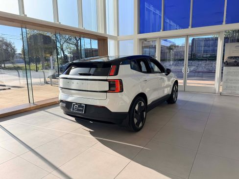 New 2026 Volvo EX30 Plus image 5