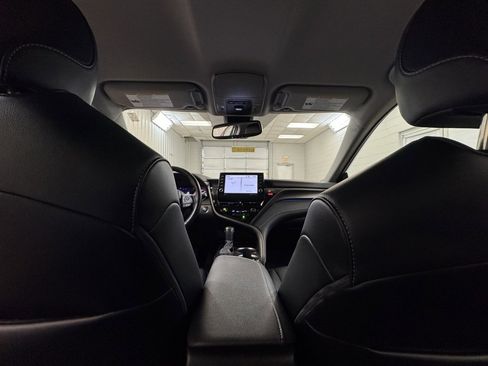 Used 2024 Toyota Camry XSE image 18