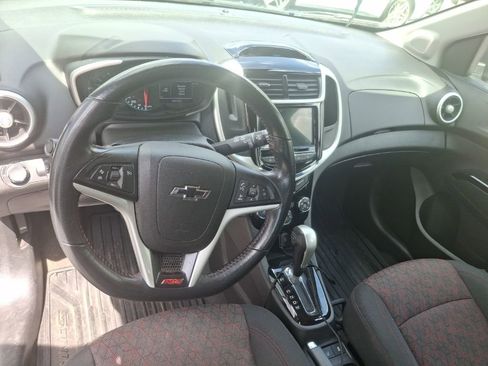 Used 2018 Chevrolet Sonic LT w/ Convenience Package image 8