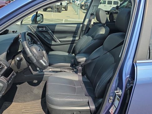 Used 2017 Subaru Forester 2.5i Touring AWD/4WD image 12