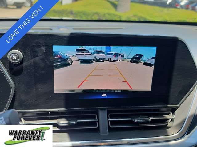 Used 2025 Chevrolet Trax LT w/ LT Convenience Package FWD image 24