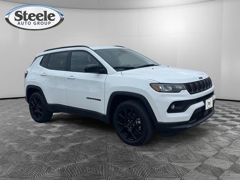 New 2026 Jeep Compass Latitude image 7