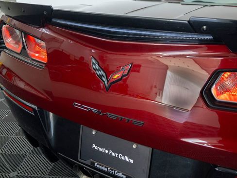 Used 2016 Chevrolet Corvette Z06 w/ 3LZ Preferred Equipment Group RWD image 11