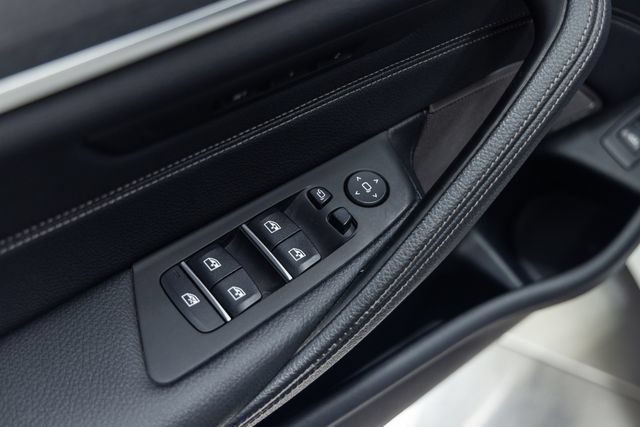 Certified 2023 BMW M550i xDrive AWD/4WD image 12