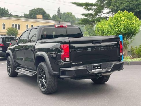 Used 2024 Chevrolet Colorado Trail Boss w/ Technology Package AWD/4WD image 7
