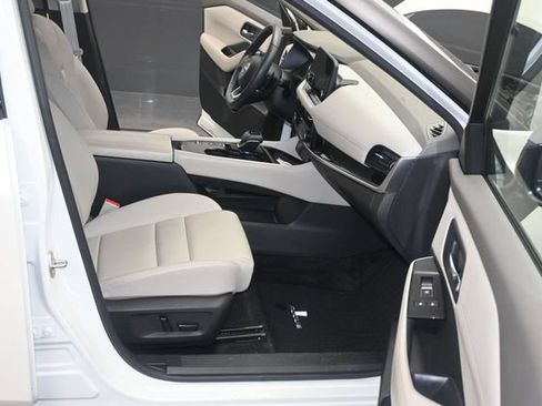 Used 2023 Nissan Rogue SL w/ SL Premium Package FWD image 47