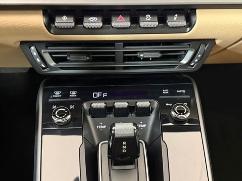 Certified 2021 Porsche 911 Carrera 4S image 30