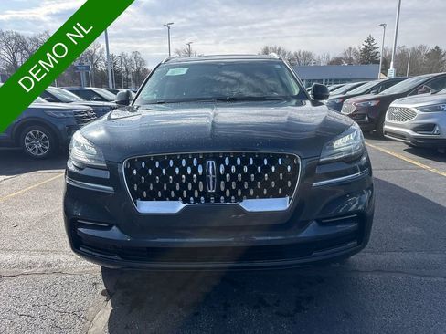Used 2023 Lincoln Aviator Grand Touring w/ Equipment Group 301A AWD/4WD image 3