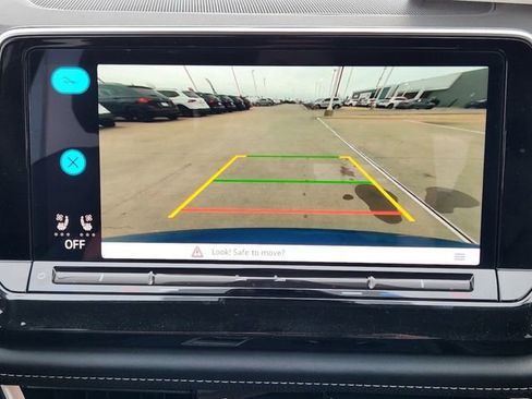 New 2025 Volkswagen Atlas SE image 13