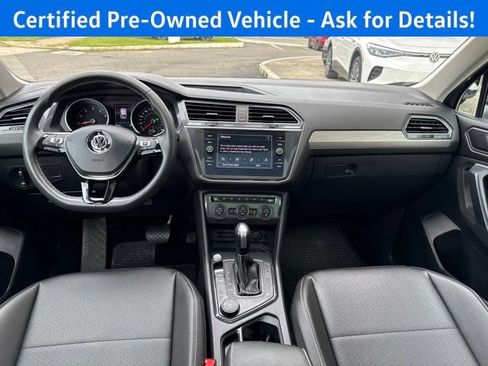 Certified 2021 Volkswagen Tiguan SE w/ Panoramic Sunroof Package AWD/4WD image 6