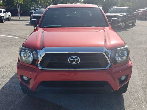 Used 2014 Toyota Tacoma PreRunner w/ SR5 Package RWD image 31