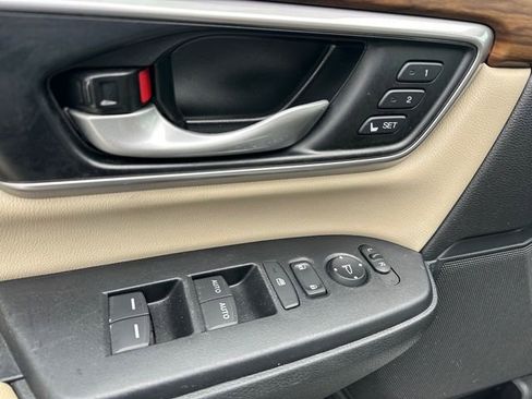 Used 2022 Honda CR-V Touring image 15