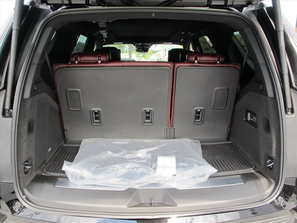 New 2026 Cadillac Escalade Sport w/ Touring Package AWD/4WD image 25
