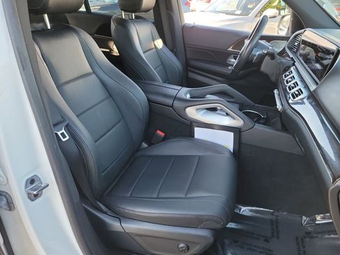 Used 2024 Mercedes-Benz GLE 350 4MATIC w/ 3rd Row Seat Package image 16