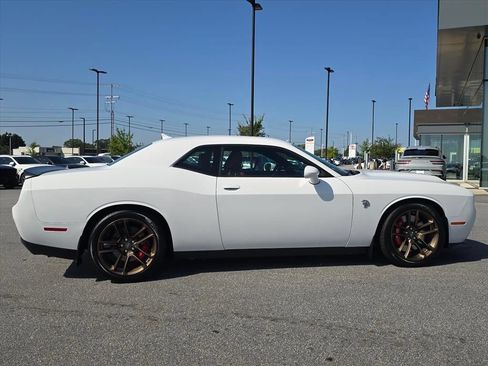 Used 2023 Dodge Challenger SRT Hellcat w/ Driver Convenience Group RWD image 2