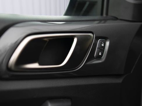 Used 2022 Ford Ranger Lariat w/ Equipment Group 501A High image 17