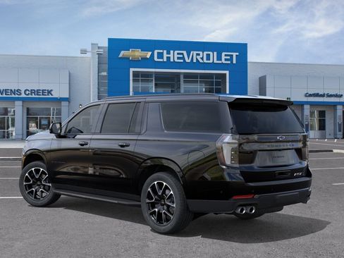 New 2026 Chevrolet Suburban RST w/ Comfort Package AWD/4WD image 5