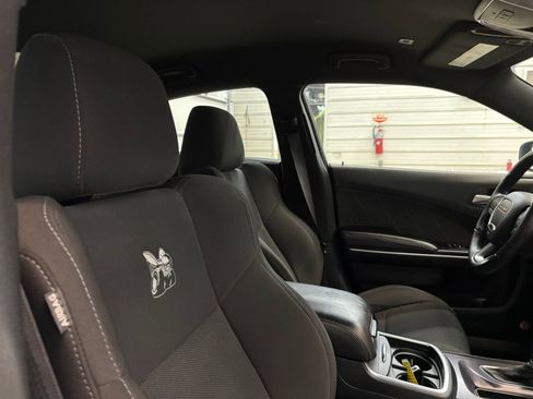 Used 2017 Dodge Charger R/T Scat Pack w/ Beats Audio Group image 29