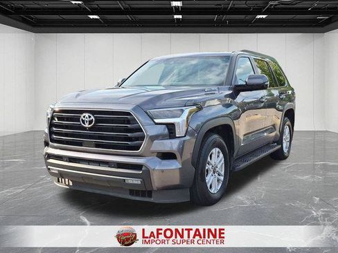 Certified 2025 Toyota Sequoia SR5 AWD/4WD image 1