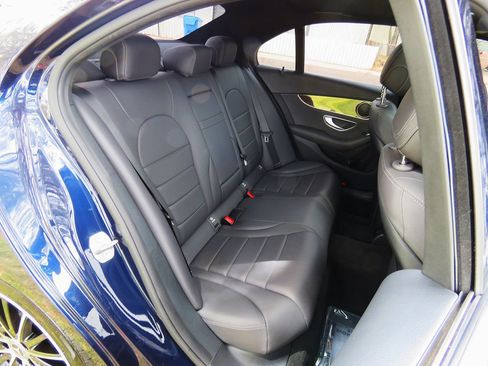 Used 2019 Mercedes-Benz C 300 Sedan w/ Premium Package image 17