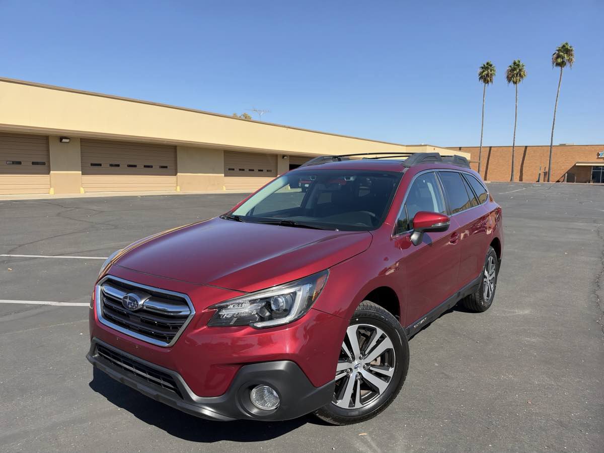 Used 2018 Subaru Outback 3.6R Limited AWD/4WD image 3