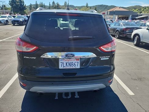 Used 2015 Ford Escape Titanium image 4