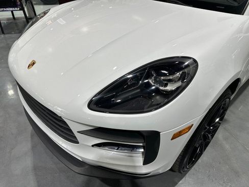 Used 2019 Porsche Macan AWD/4WD image 15