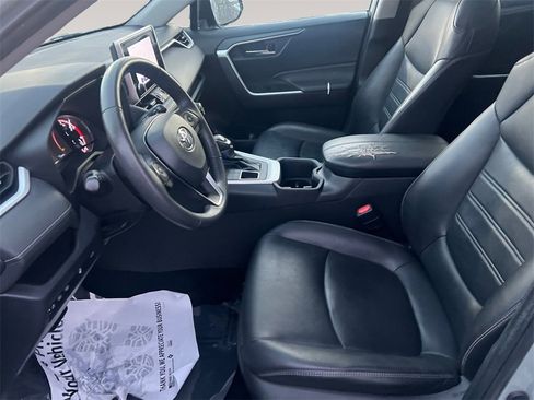 Certified 2022 Toyota RAV4 XLE Premium image 9