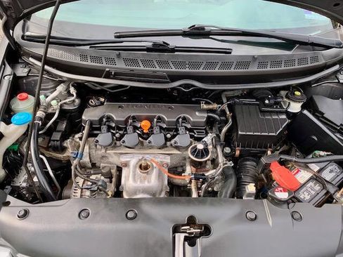 Used 2011 Honda Civic DX-VP image 3