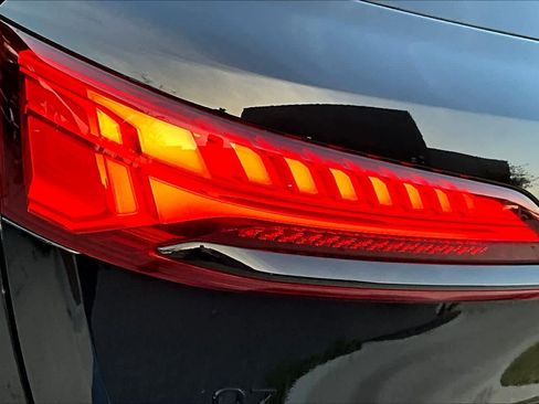 Used 2025 Audi Q7 2.0T Premium w/ Convenience Plus Package image 28