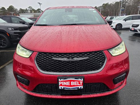 New 2026 Chrysler Pacifica Select image 7