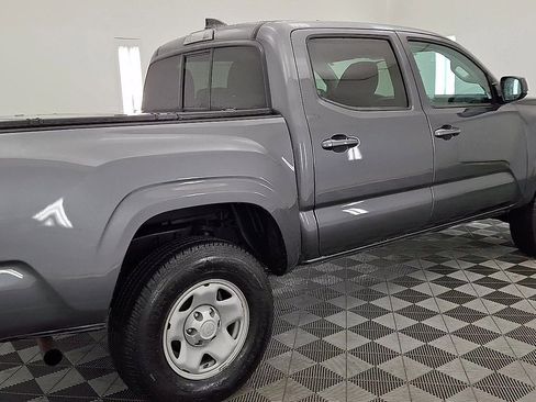Used 2023 Toyota Tacoma SR image 4