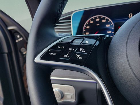 Certified 2026 Mercedes-Benz GLE 350 4MATIC image 23