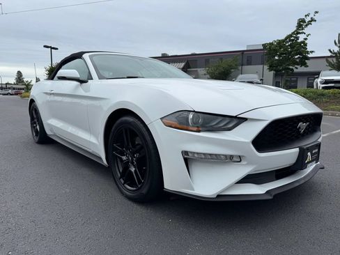Used 2020 Ford Mustang Premium RWD image 3