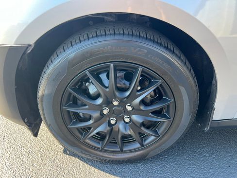 Used 2020 Ford Transit Connect XL image 13