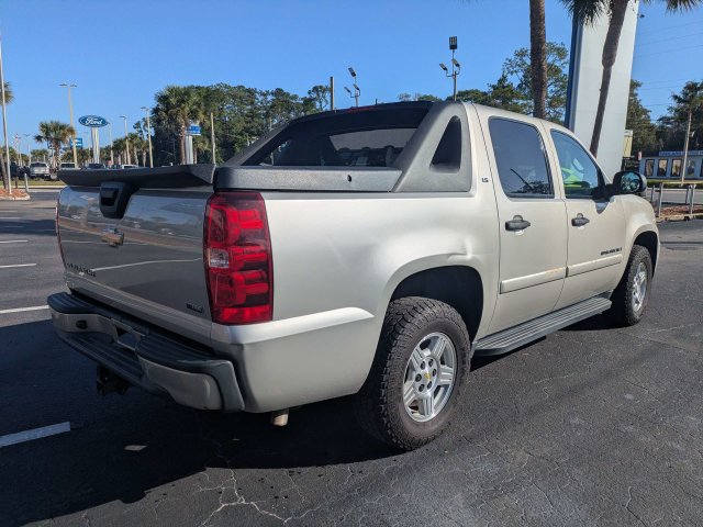 Used 2008 Chevrolet Avalanche LS RWD image 3