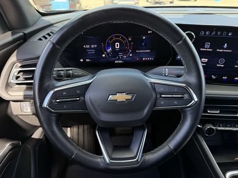 Used 2024 Chevrolet Traverse LT FWD image 15