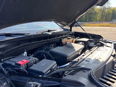 Used 2023 Chevrolet Tahoe Z71 w/ Z71 Off-Road Package image 49