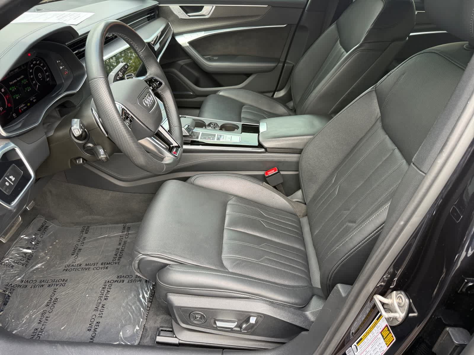 Used 2021 Audi RS 6 w/ Executive Package AWD/4WD image 10