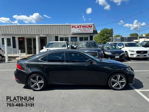 Used 2019 Lexus IS 300 RWD image 2