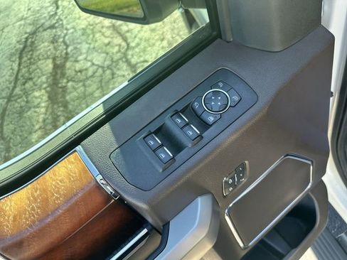 Used 2020 Ford F150 King Ranch w/ Equipment Group 601A Luxury AWD/4WD image 17