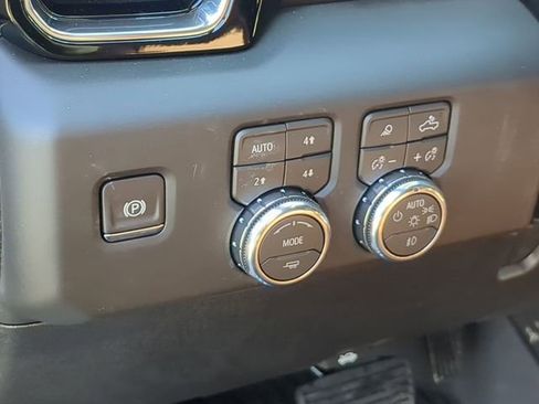 New 2026 GMC Sierra 2500 Denali Ultimate image 25