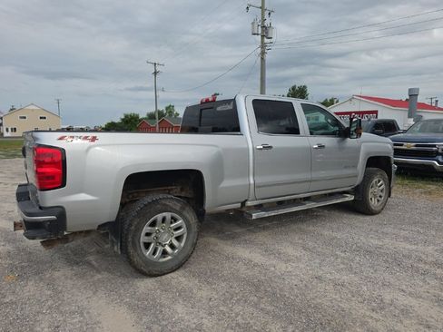 Used 2018 Chevrolet Silverado 2500 LTZ w/ LTZ Plus Package AWD/4WD image 4