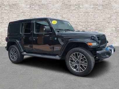 Used 2024 Jeep Wrangler High Altitude