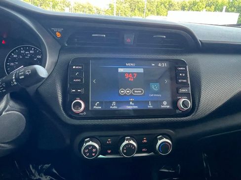 Used 2024 Nissan Kicks SV FWD image 21